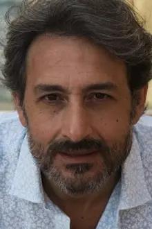 Massimiliano Buzzanca como: Andrea