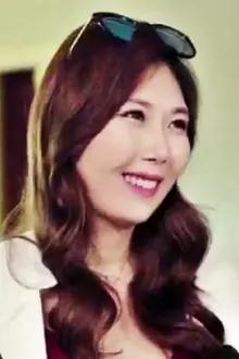Si Hyeon como: Ji-eun