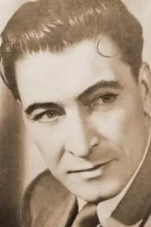George Vraca como: Banul Brâncoveanu