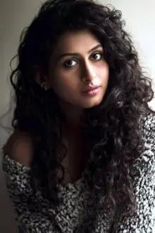 Nithya Naresh como: Micky