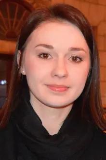 Paulina Szostak como: Weronika Wójcik