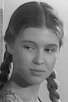 Lyudmila Graves como: Masha