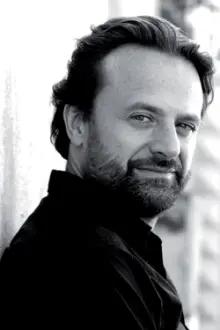 François Bourcier como: Luc Faure