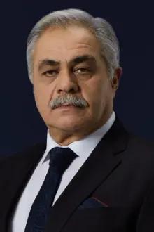Osman Alkaş como: Hakan