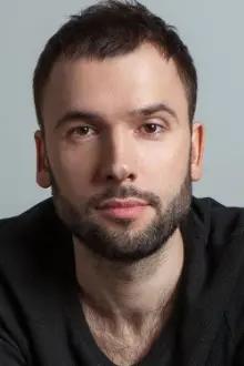 Aleksandr Ptashenchuk como: Ivan