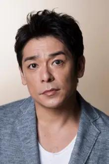 Shuhei Yoshinaga como: 豊福真己