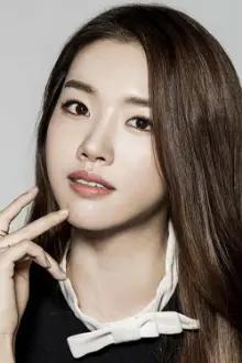 Jo Yoon-seo como: Hye Jung