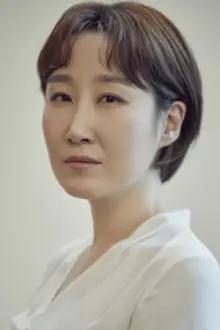 Kim Kuk-hee como: Eun-ja