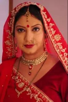 Zahida Parveen como: Gayatri SP Sindhya