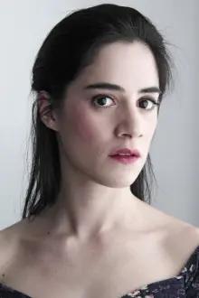 Tamara Vallarta como: Ingrid