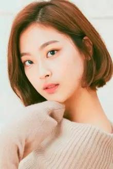 Choi Hee-jin como: Go Min-chae