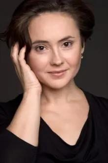 Natalya Rassiyeva como: Lena