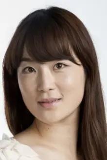 Gong Sang-a como: Kyung-jin