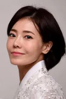 Choi Yu-ha como: Yoon Soo-jeong