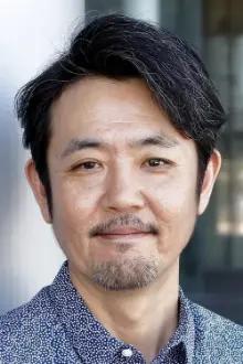 Takashi Okabe como: Shogo Tokuda