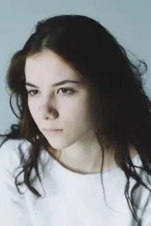 Varvara Pahomova como: Sveta