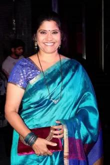 Renuka Sahane como: Parveen