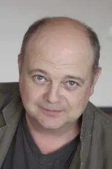 Yuriy Grubnik como: Sergey Cherkashin