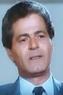 Salah Qabil como: Fouad Saqr