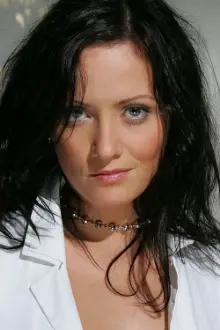 Ekaterina Solomatina como: Dasha Strelnikova