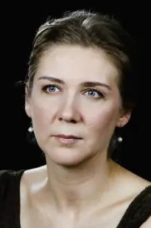 Yulianna Mikhnevich como: Лера