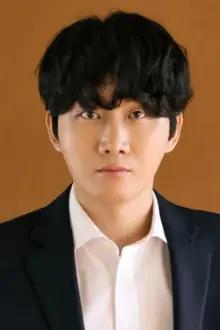 Lee Yong-jin como: Ele mesmo