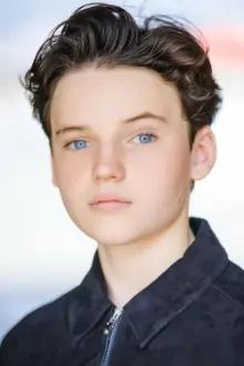 Benjamin Evan Ainsworth como: Young Mark
