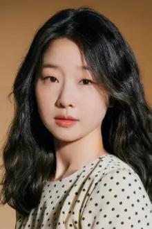 Jeong Soo-ji como: Ji-eun