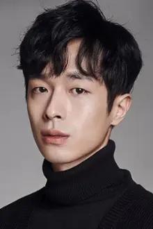 Kwon Hyuk como: Jung Hoon