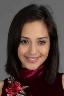 Rocío Toscano como: Lucia Joven