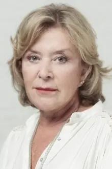 Cecilia Cucurella como: Beatriz Larraín