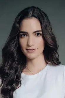 Shany Nadan como: Carolina Villamizar