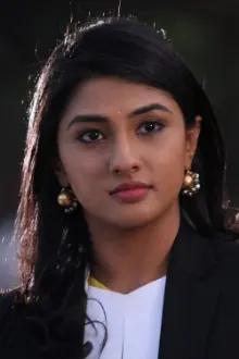 Ragini Chandran como: Nandini Vardhan