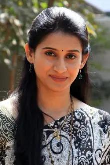 Meena Vasu como: Doctor