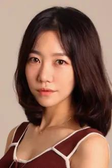 Kim Seo-Ji como: Jae-hee's lawyer 2