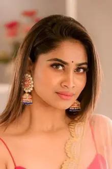 Shivani Narayanan como: Anandhi