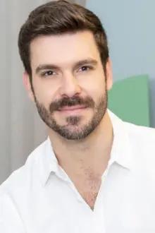 Renato Mendonça como: Self - Host
