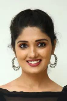 Geeth Saini como: Meenakshi