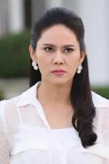 Sueangsuda Lawanprasert como: Phikun Ravikul Na Ayutthaya