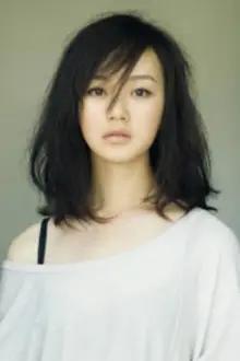 Jingyi Zhan como: 赵秀