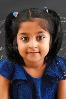 Baby Aazhiya como: Magizh
