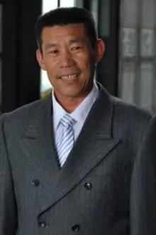 Yang Qingwen como: Secretary Kong