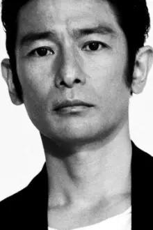 Sō Yamanaka como: Toru Sumiyoshi