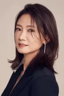 Yi-Jung Wu como: Wan-Hua