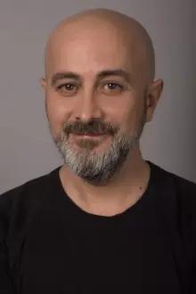 Murat Garipağaoğlu como: Moyzisch