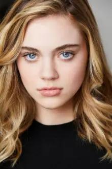 Isabel Gravitt como: Young Lucy