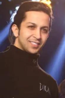 Hesham Gamal como: Yousuf