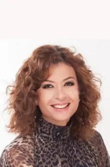 Manal Salama como: Qamar