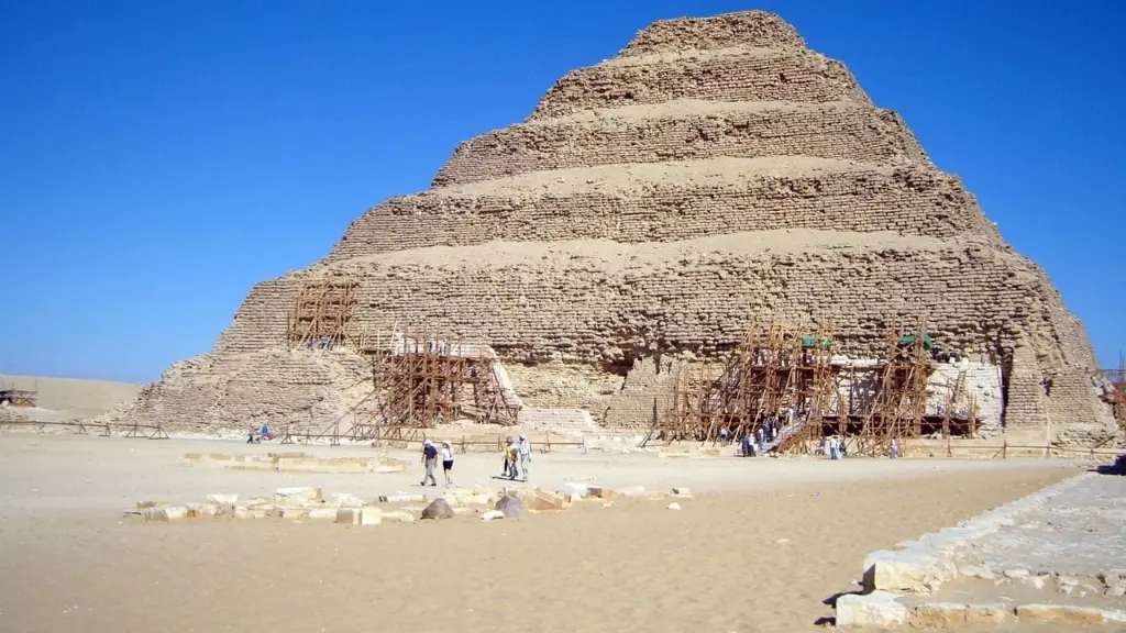 A Pirâmide Mais Antiga do Egito