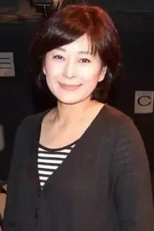 Mayumi Oka como: Kiku